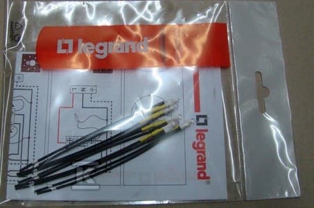 LAMPKA LED 3,4 MA FORIX KREM